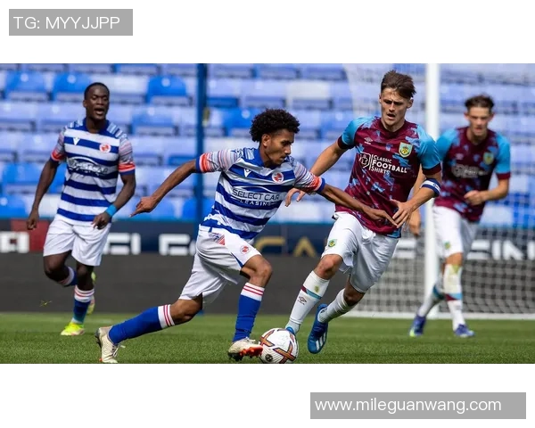 雷丁与伯明翰对决前瞻及比分预测分析，谁将赢得这场焦点之战